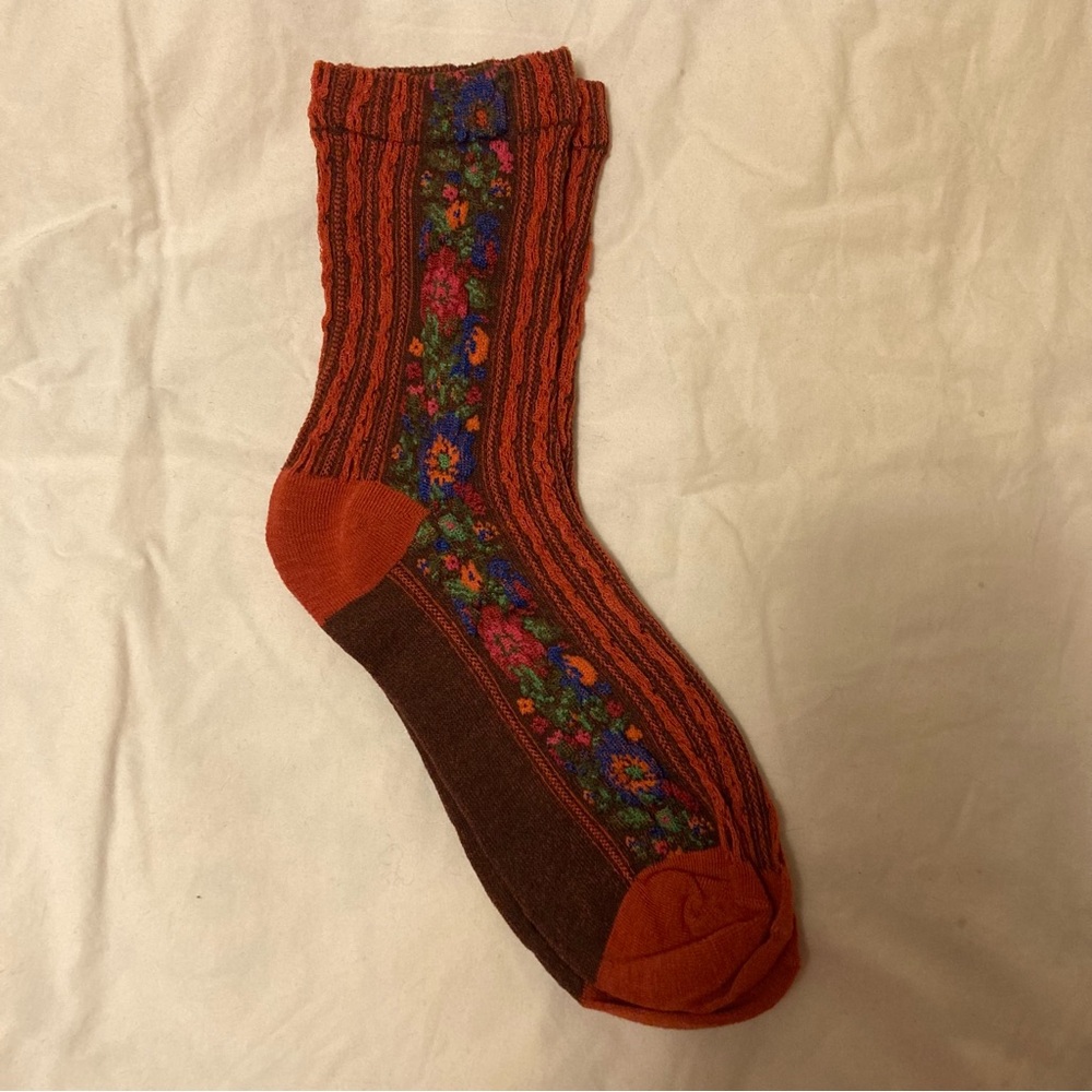 Colorful Floral Patterned Socks - Picture 10 of 10